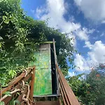 Gites Titanse, La Cabane Dans L Arbre