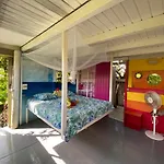 Gites Titanse, La Cabane Dans L Arbre