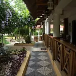 Hotel Rancho Don Cesar