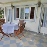 Grand Studio Tropical Idealement Situe, Jardin Et Piscine
