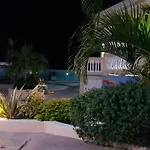 Cool Breeze Discovery Bay