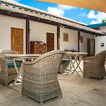 The Lodge Bed & Breakfast