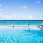 Pineapple Beach Club (Adults Only)