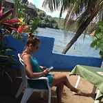 Rainbow Beach Apartments & Rooms
