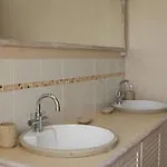 Pinquin Cottage