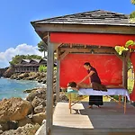 La Creole Beach Hotel & Spa