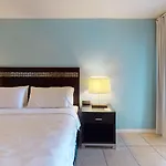 Holiday Inn Resort Grand Cayman By Ihg (Adults Only)