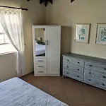 Breezy Ocean Front Condo Close To The Best Beaches