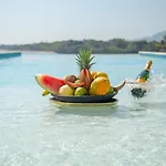 Peninsula Esmeralda Luxury Villas