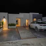 Beautiful 3 Bed-Roms Sea View Villa At Indigo Bay