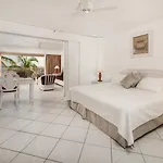 Sapphire Beach Club Resort