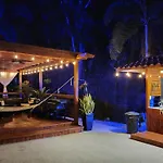 Palm\'S Luxury Suite With Private Jacuzzi
