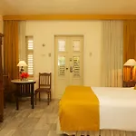 Kura Hulanda Village & Spa