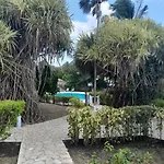 Au Village De Menard