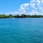 Casa Lolo On Hills Of Culebra