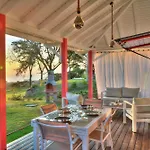 Le Domaine De L\'Ilet