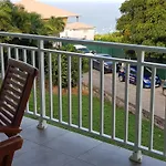 La Yole Des Caraibes