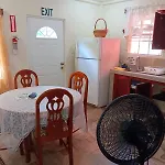 Jgs Tropical Apartments