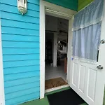Waves Villa Guesthouse