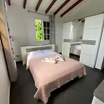 Villa Nkj\'S