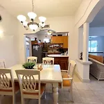 Zenbreak Graceville Beachhouse