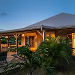 Villa North Shore