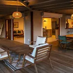 Villa North Shore