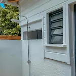 Kay Alice - Beachfront Villa