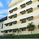 Royal Palace Hotel