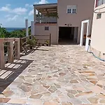 F2 Familial - Vue Imprenable Sur La Baie Du Marin