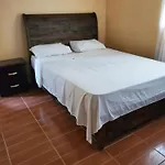 Lind\'S Comfort Place