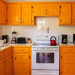 Best E Villas Prospect St James