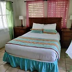 Casa de Tortuga Guesthouse