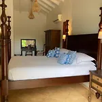 Habitation Saint Charles - Hotel De Charme & Spa
