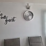 Vj\'S Guesthouse - Vacation Home & Car Rental, Jimmit, Dominica
