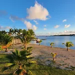 La Vida - Duplex On The Beach