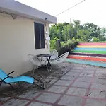 Top Hill Hostel- Martinique- Auberge Dortoir
