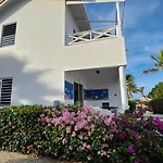 Ocean Teal Villa Marazul