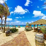 Sable Bleu Elegant 2-Bedroom Oceanfront Apartment