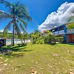 Sable Bleu Elegant 2-Bedroom Oceanfront Apartment