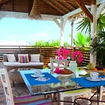 Tiko Lodge Sxm