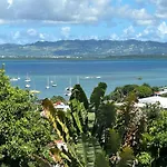 Trois Ilets-Grand Studio-Vue Mer Paradisiaque-Piscine -Bien Situe- Pres De La Plage 3 Minutes A Pieds -Des Commerces Et Restaurants