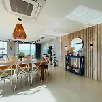 Sunset View & Luxury Aparment With Jacuzzi