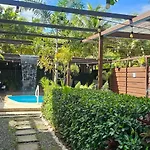 Discovery Beach Apartments