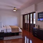 Ola Boutique Hotel