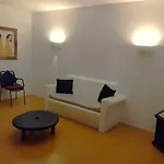 The Dive Hut - Boutique Apartments