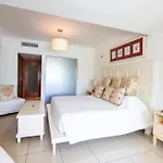 Frente de Playa&Piscina en Condominio Aqua Tower