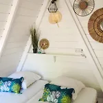 Domaine De Meilly - M&P Concept Tipis Vue Mer