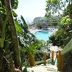 Pimento Lodge Resort