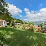 Flamboyant Hotel & Villas